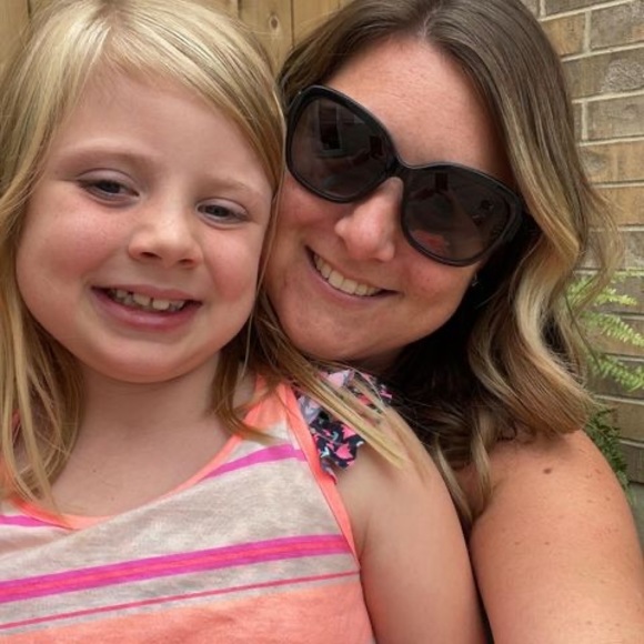 Meet your Posher, Amber - Picture 1 of 1